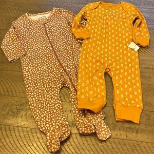 9 months 1 pjs and one one piece set